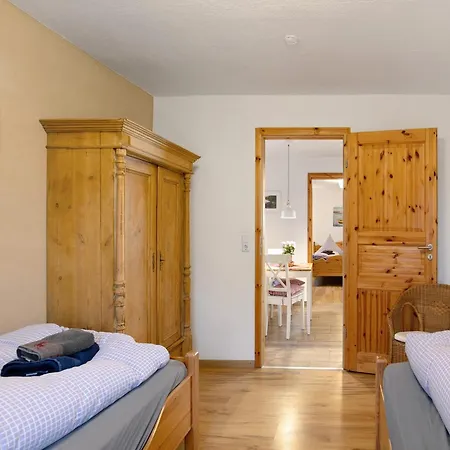 Haus Am - Zur Blauen Tuer Lejlighed Templin